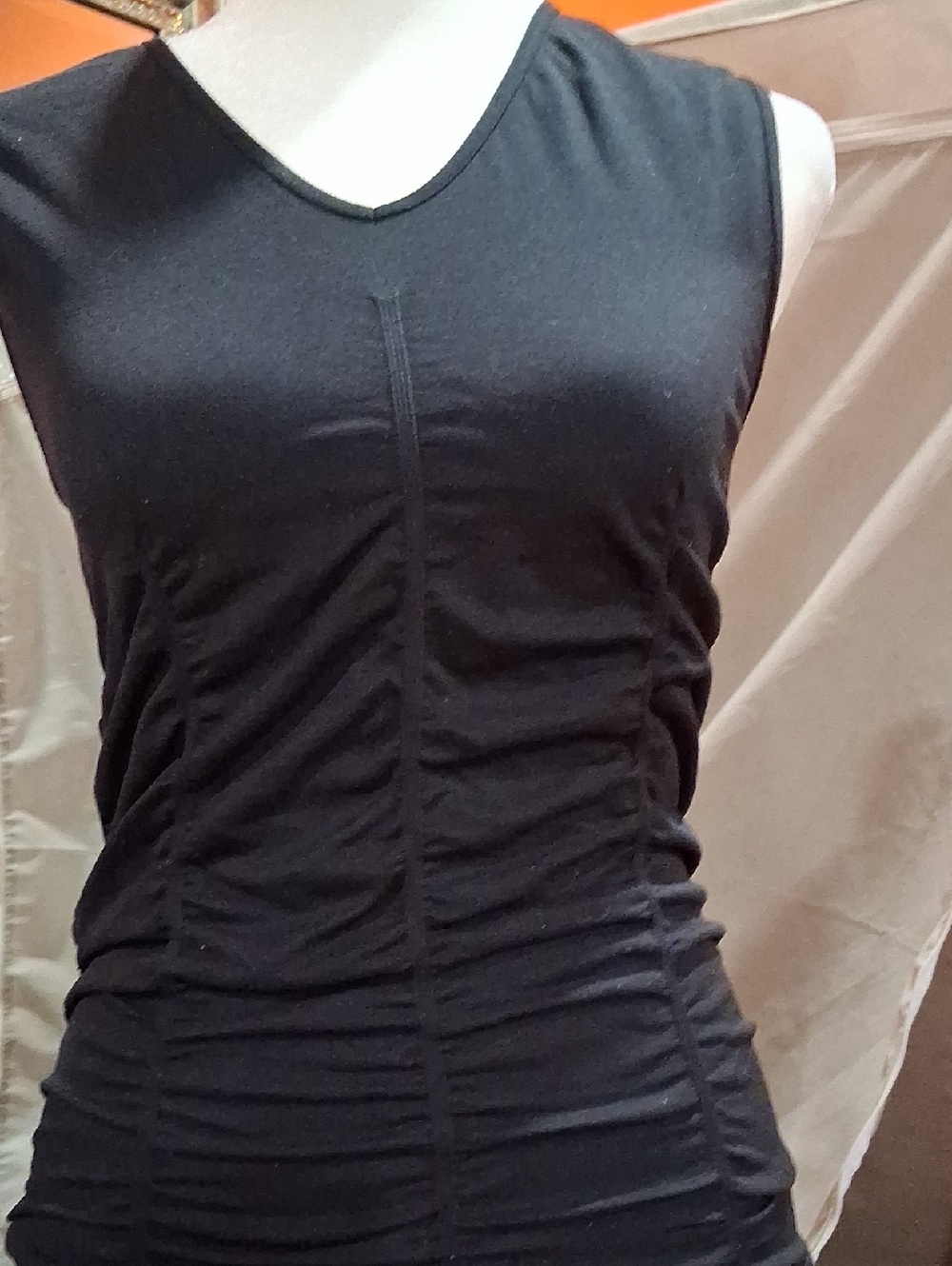 Merona Black Sleeveless Ruched V-Neck Tank